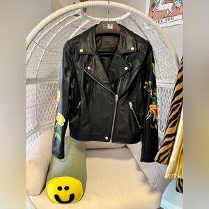 😎🌹Moto jacket embroidered S black faux leather🌹😎